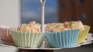 Mini-Kuchen mit Buttermilch