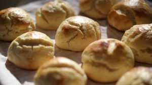 Frisch aus dem Annibackt-Ofen: Hefebrötchen