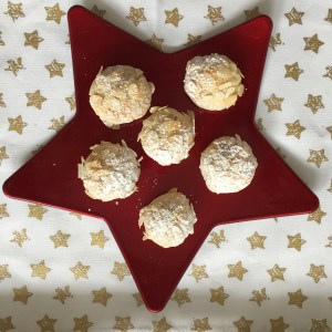 Anni backt Mandorlini