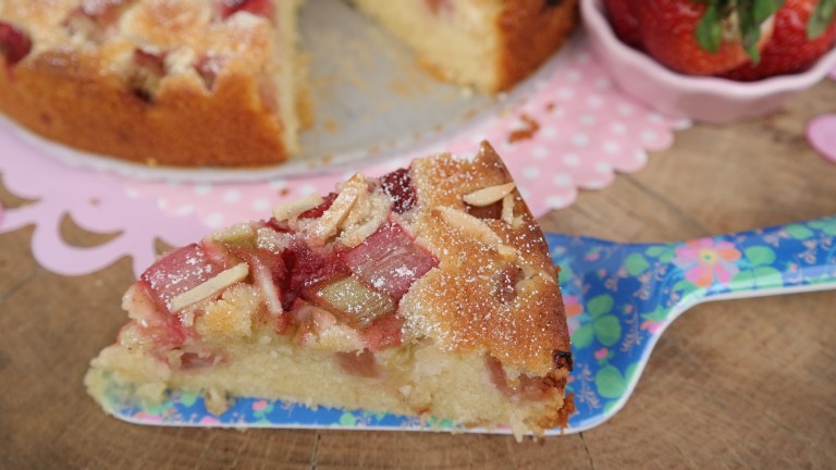 Rhabarber-Erdbeer-Kuchenstück by Annibackt