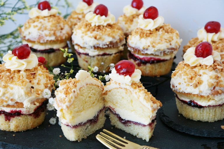 Frankfurter Kranz Cupcakes aufgeschnitten