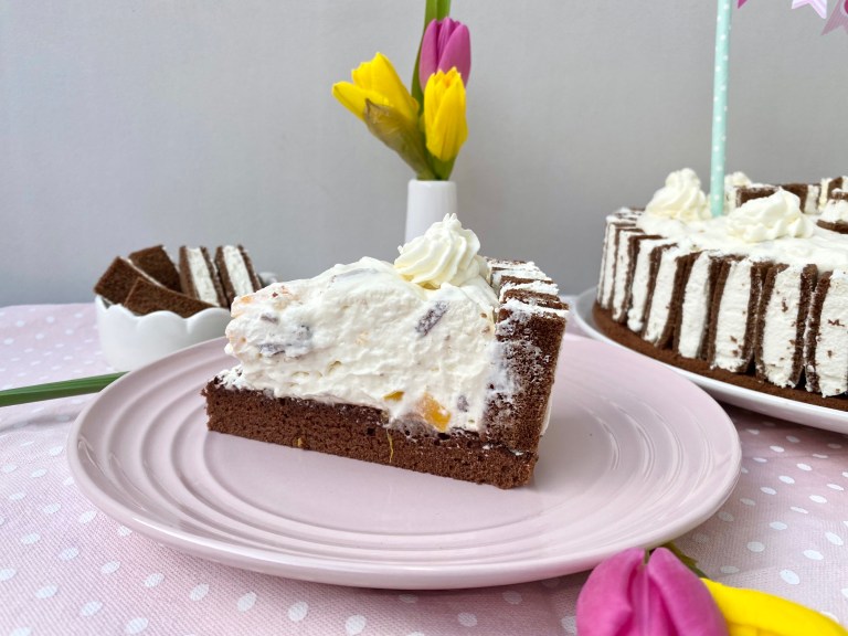 Tortenstück mit Milchschnitte