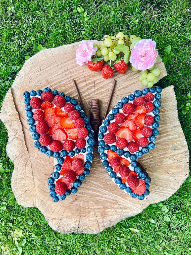 Schokokuchen mit Beeren